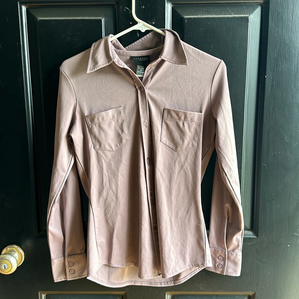 Lavender express button up small